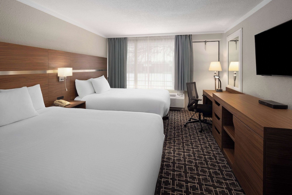Room, 2 Queen Beds, Non Smoking - Photo 1