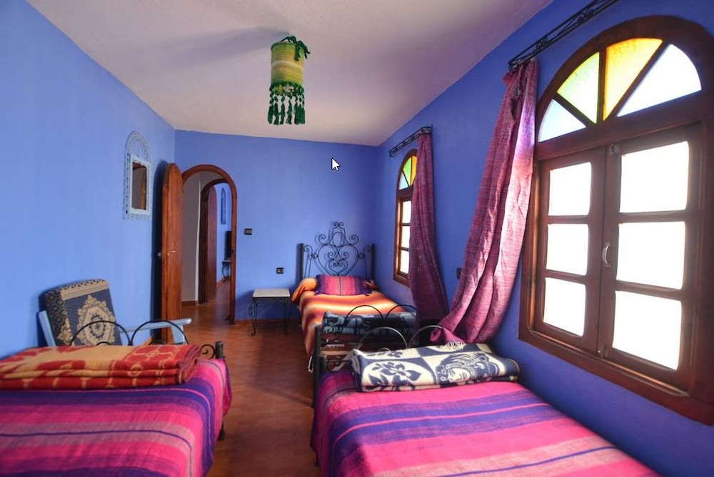 Triple Room, 3 Twin Beds photo 1