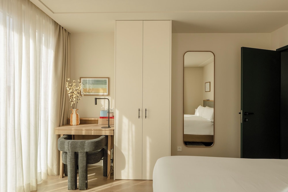 Deluxe Apartment, City View photo 1