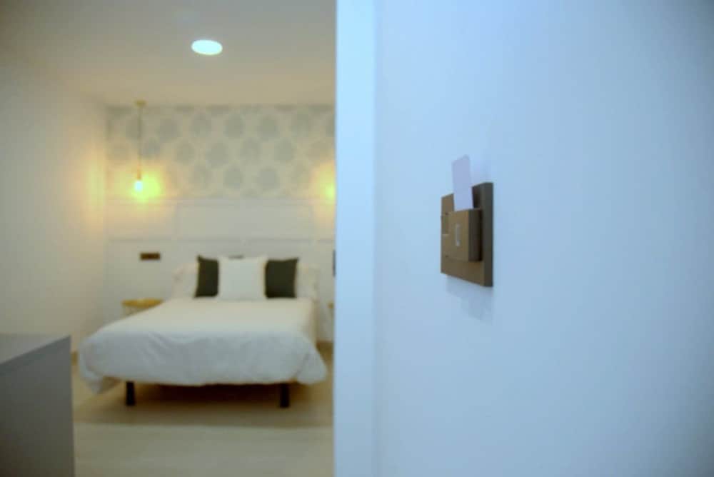 Standard Double or Twin Room, 1 Bedroom, Non Smoking - Photo 11