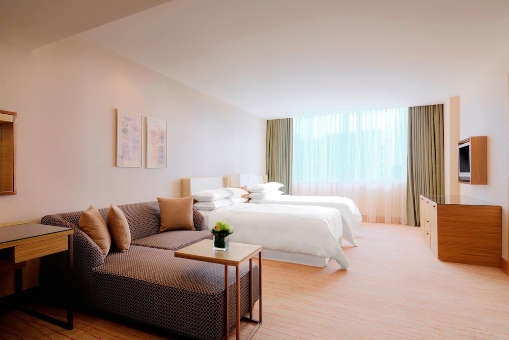 Room, 2 Double Beds, City View