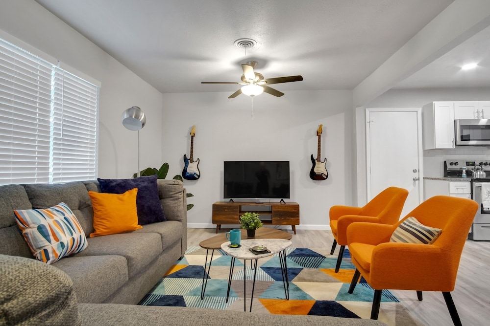 House, 4 Bedrooms