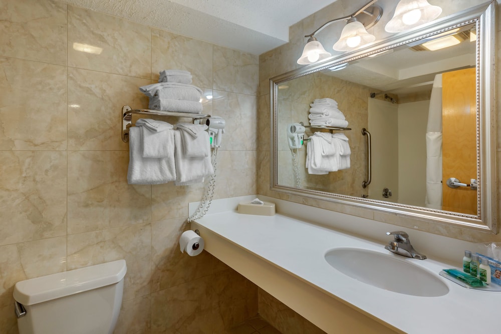 Suite, 2 King Beds (Suites Building) - Photo 6