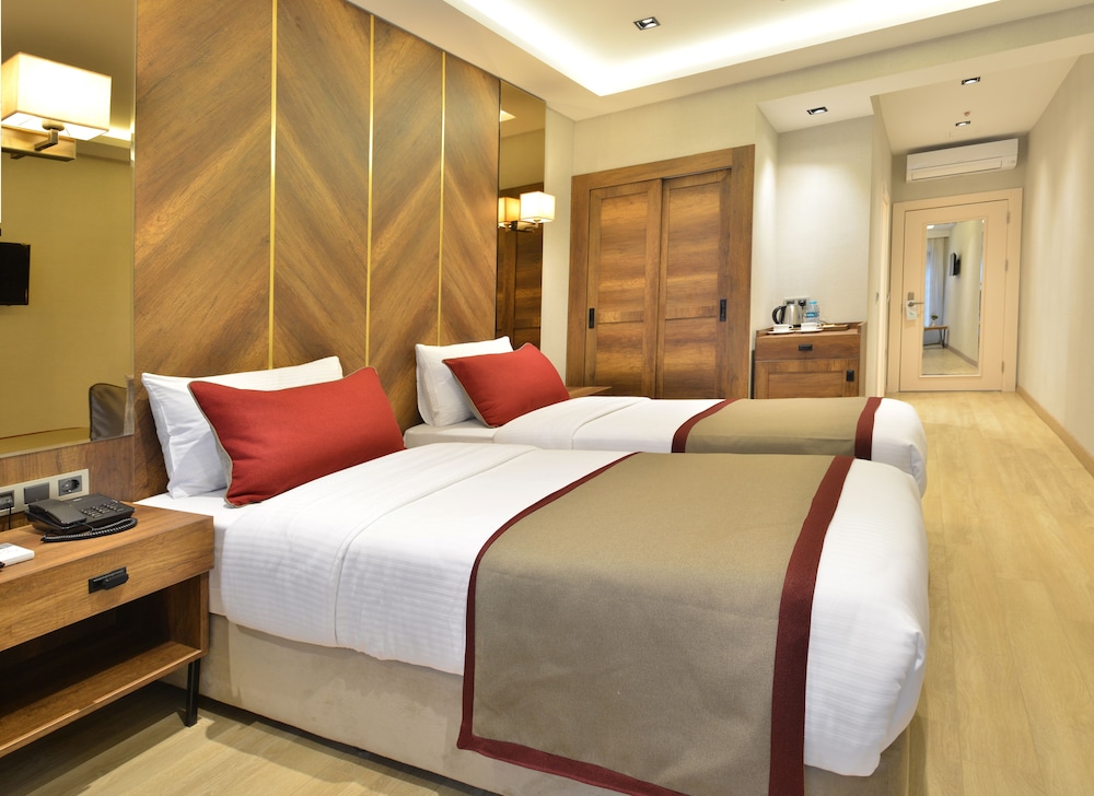 Deluxe Twin Room photo 2