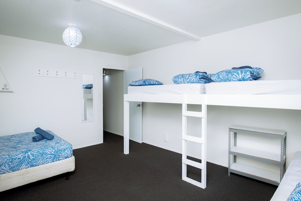 Quadruple Room, Women only (Shared)