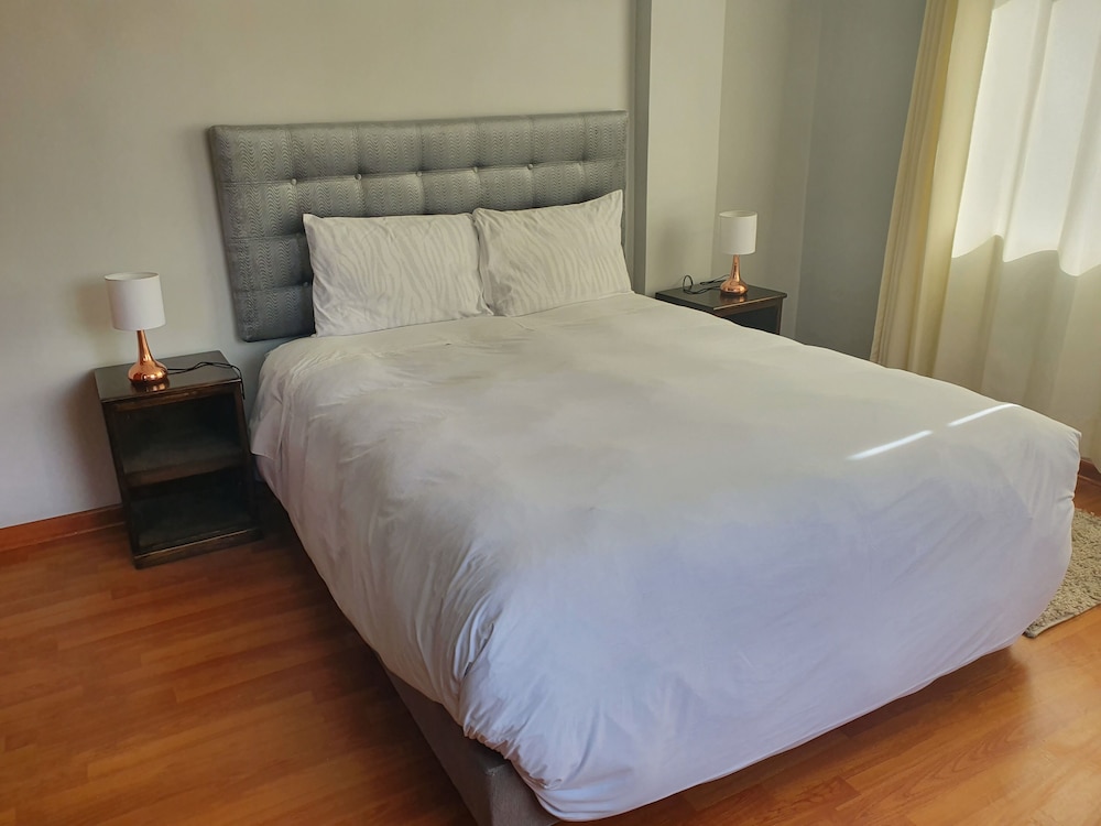 Classic Triple Room, Multiple Beds photo 3