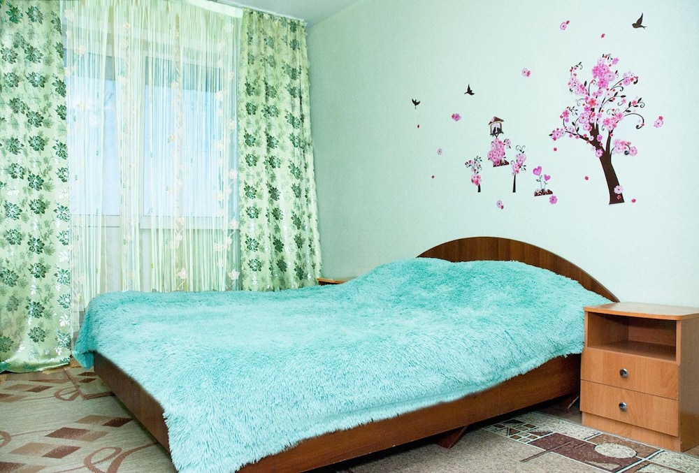 Apartment, 2 Bedrooms (Mukhacheva, 258)