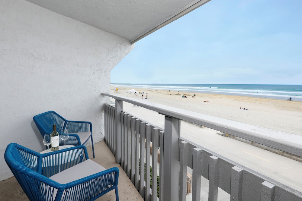Room, 1 King Bed, Balcony, Ocean View - Photo 7