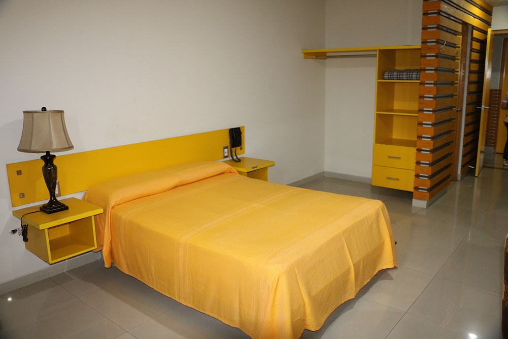 Basic Room, 1 Double Bed, Non Smoking photo 1