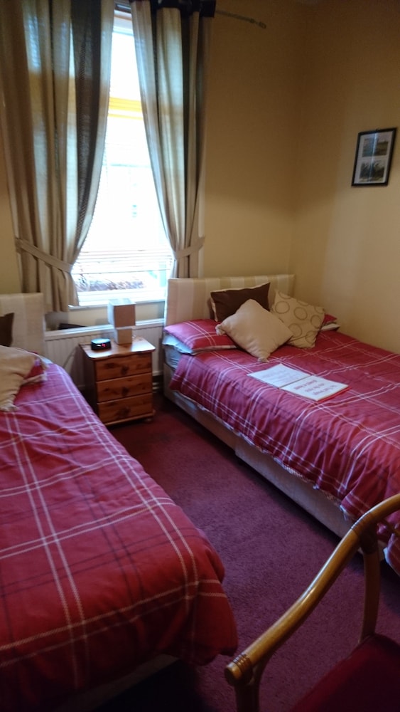 Family Twin Room, Multiple Beds, Shared Bathroom
