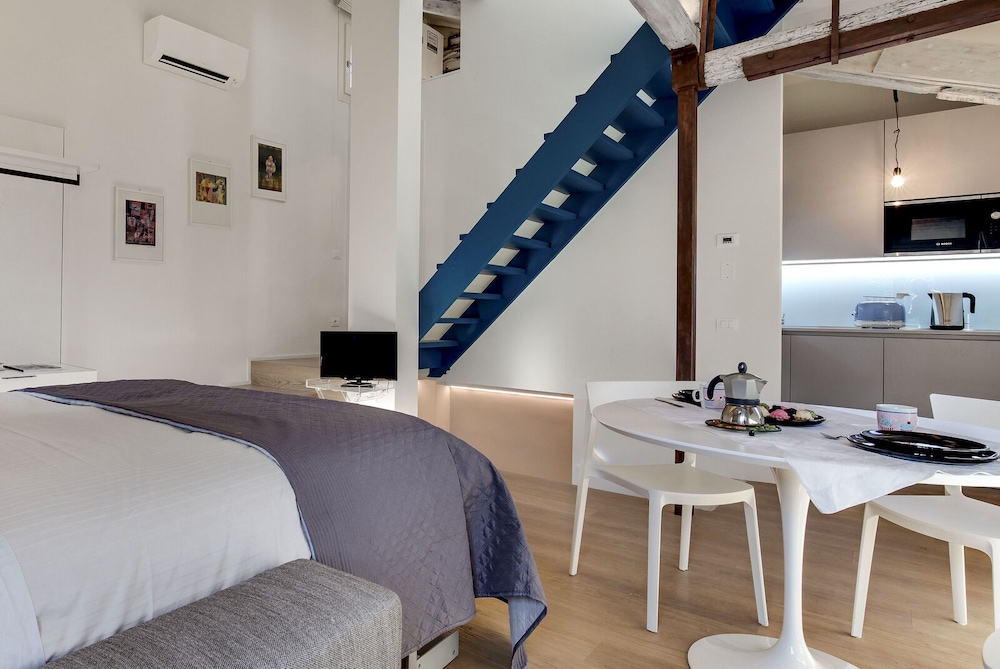 City Apartment, Terrace, City View photo 3