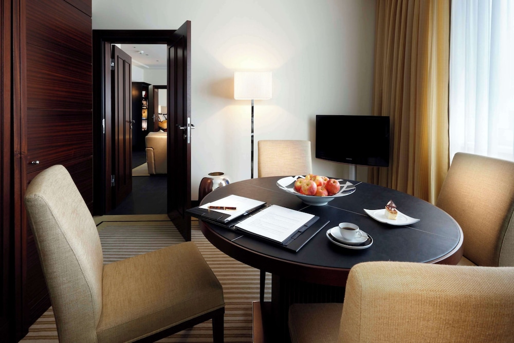 City Suite, 2 Bedrooms, Kitchenette, City View (Berlin Suite)