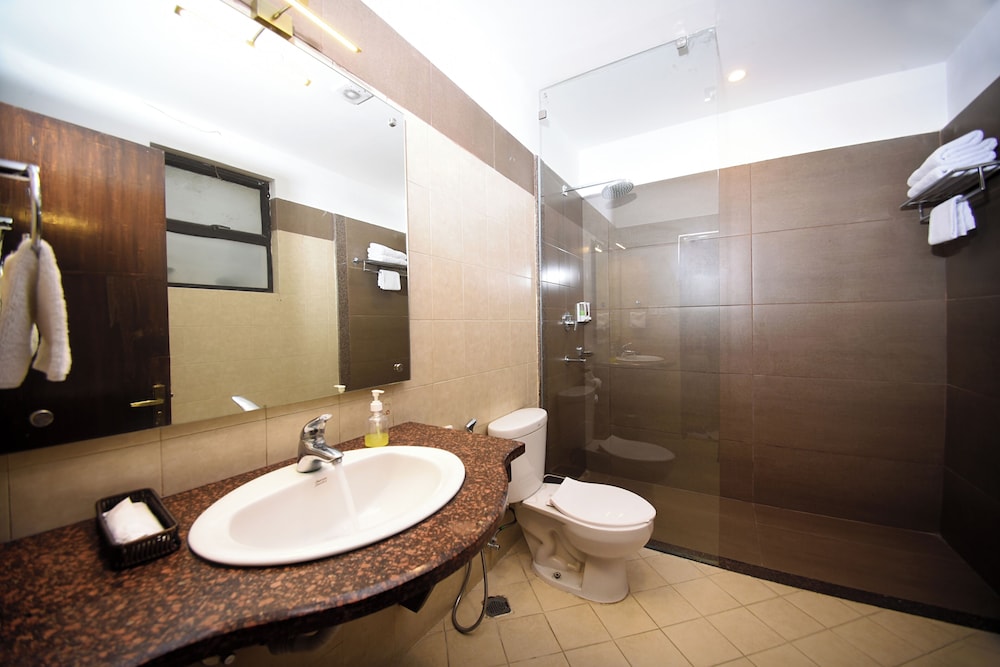 Deluxe Twin Room - Photo 3