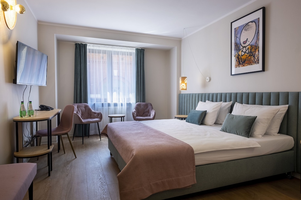 Deluxe Double or Twin Room - Photo 1