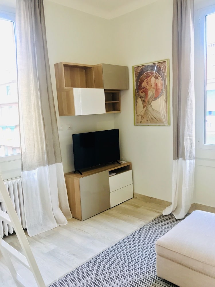 Studio, 1 Bedroom
