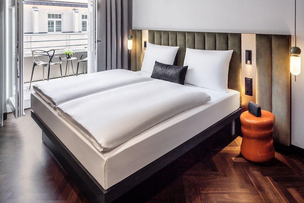 Superior Double Room, 1 King Bed, Non Smoking, Balcony