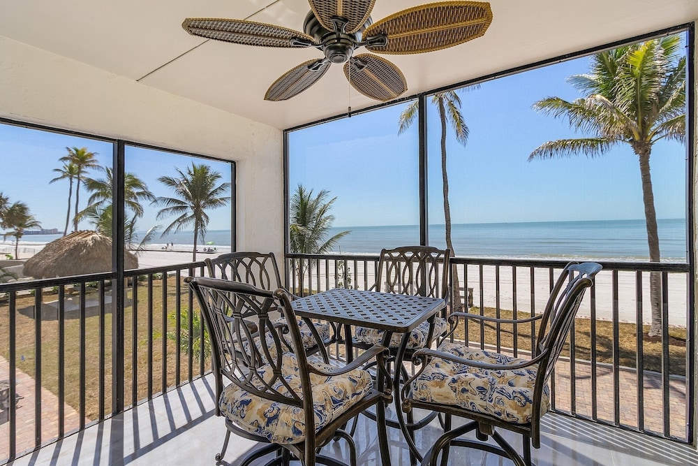 Condo, 2 Bedrooms