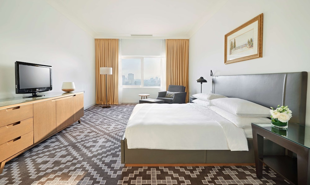 Room, 1 King Bed photo 2