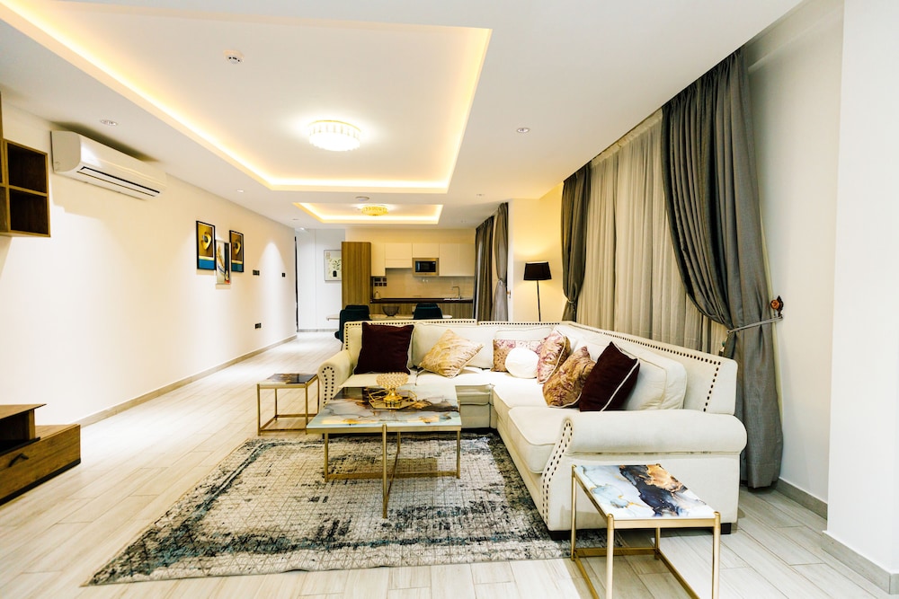 Deluxe Apartment