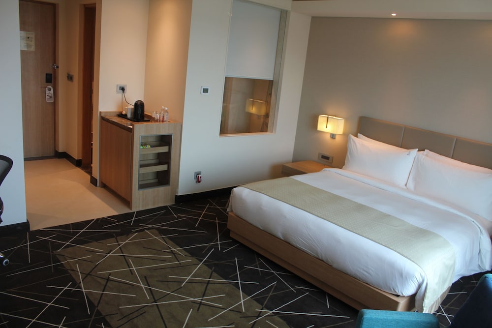King Suite - Lounge Access