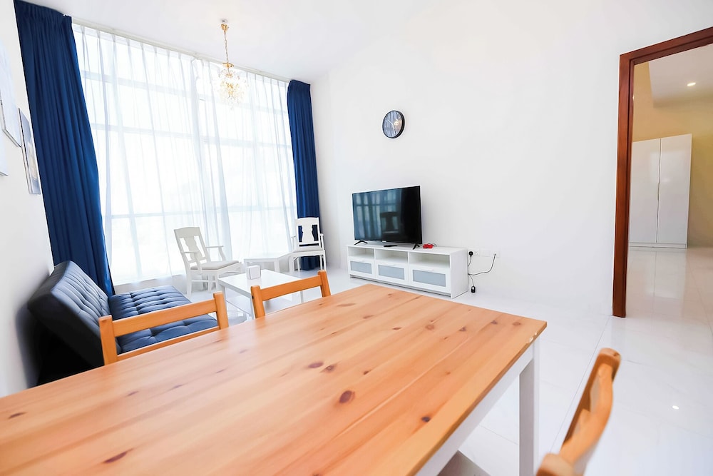 Standard Apartment, 1 King Bed with Sofa bed, Non Smoking photo 3