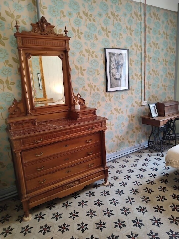 Comfort Room photo 2