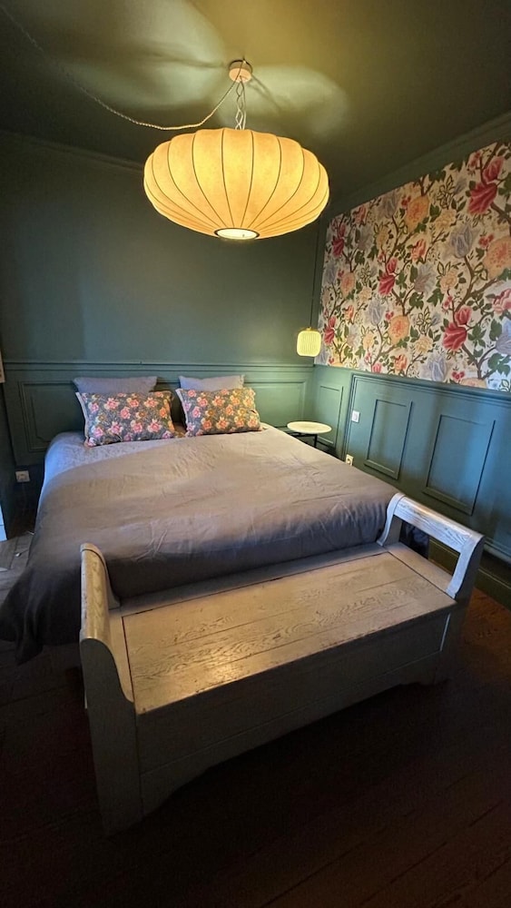 Luxury Suite, Ensuite, Garden View (Fleur de lune)