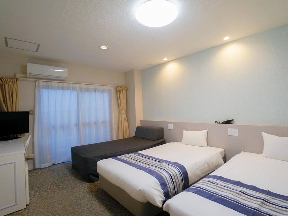Twin Room, Marine House Annex