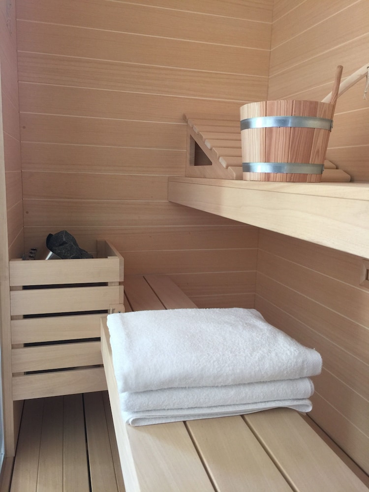 Deluxe Double Room, Sauna photo 3