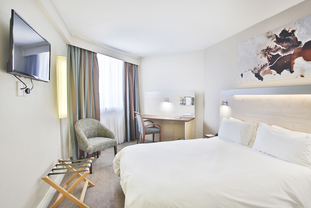 Standard Room (Double bed smoking) - Photo 3