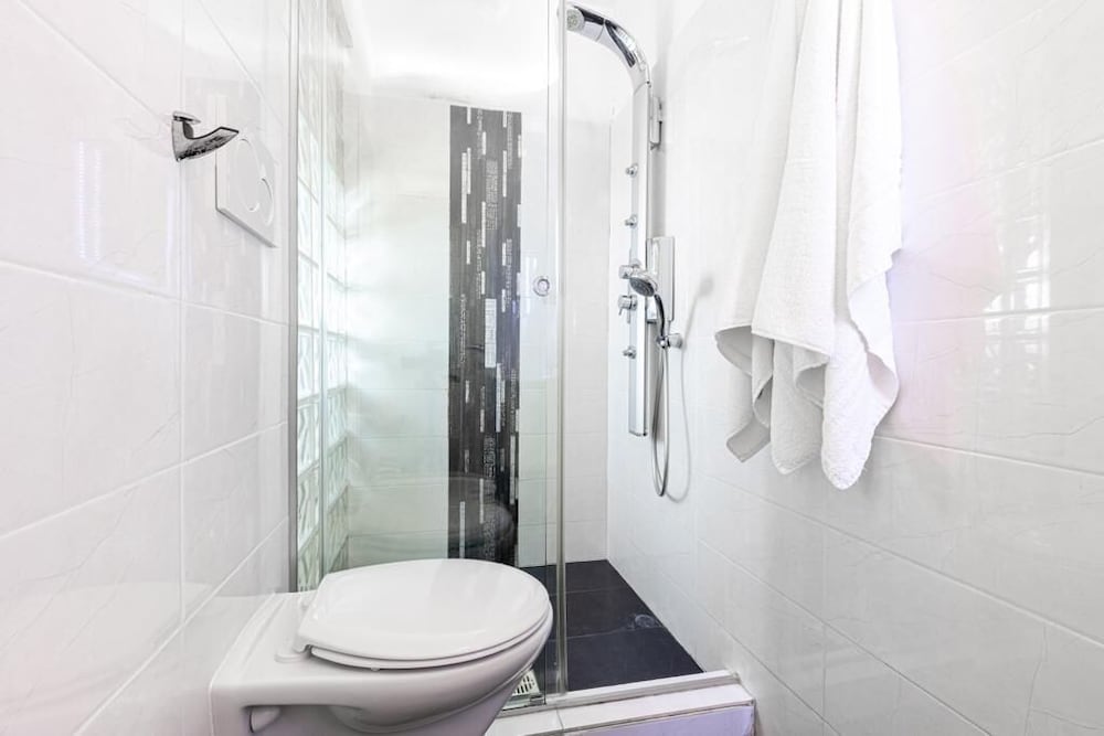 Standard Triple Room (Via Del Corso 43) photo 2