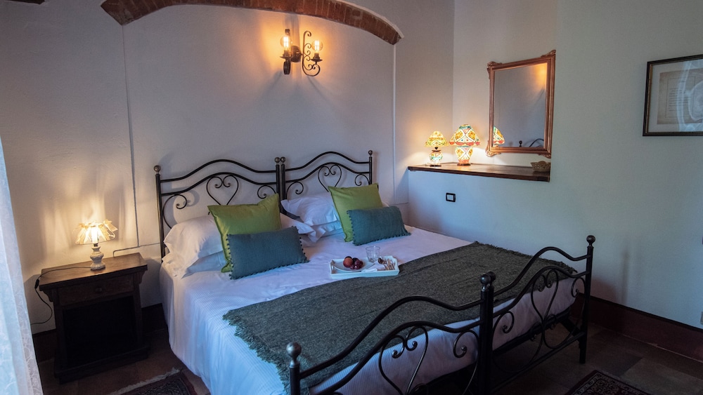 Deluxe Double or Twin Room, Garden View photo 1