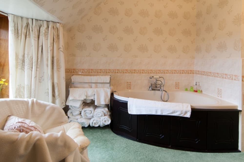 Twin Room, 2 Twin Beds, Non Smoking photo 2