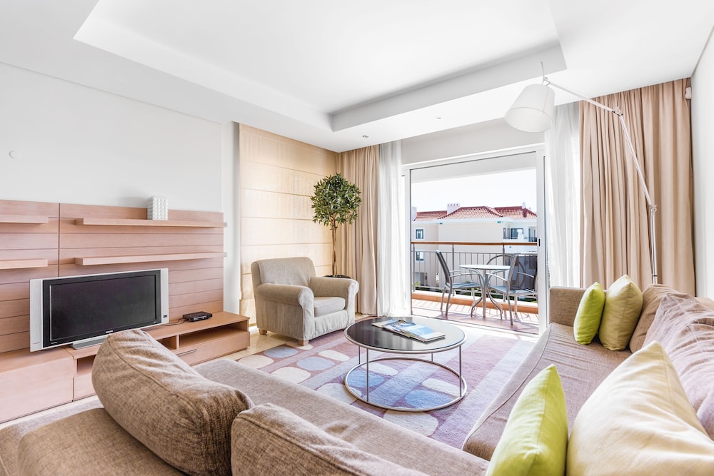 Luxury Suite, 2 Bedrooms - Photo 7