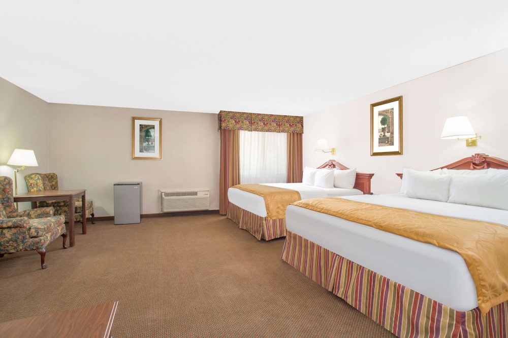 Studio Suite, Multiple Beds, Non Smoking photo 1