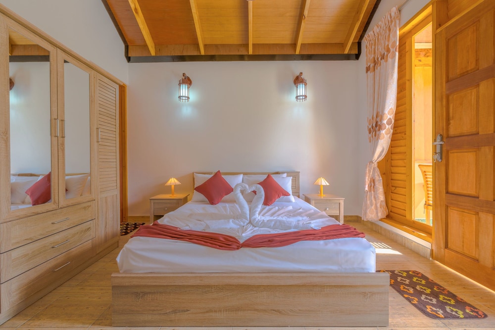 Honeymoon Double Room, Garden View