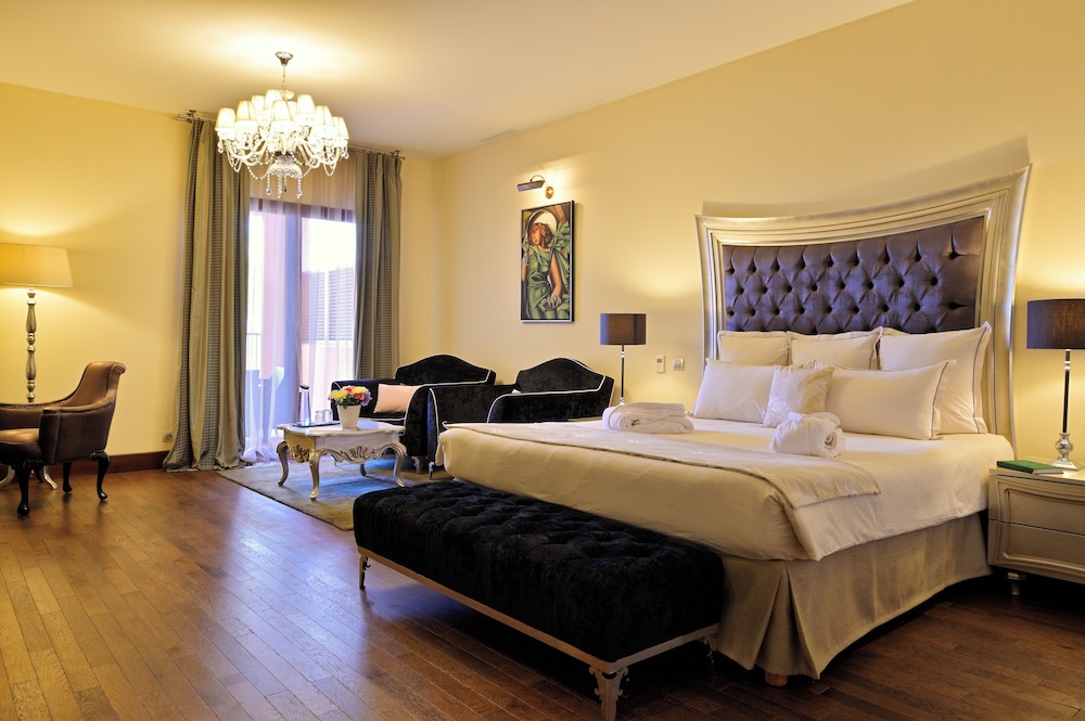 Executive Suite photo 2