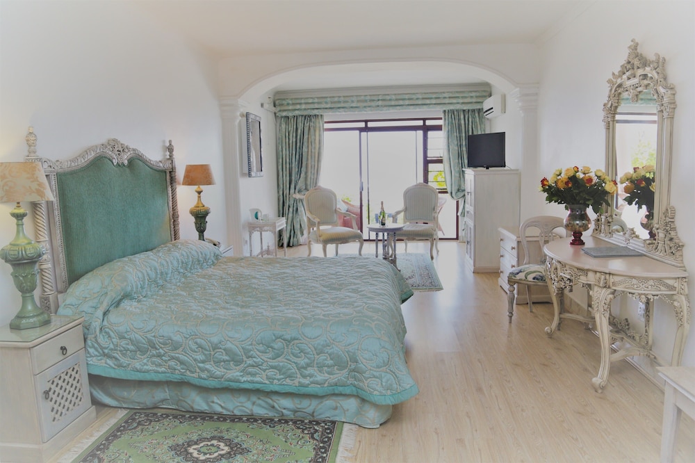 Ground Floor - Executive - Sea View