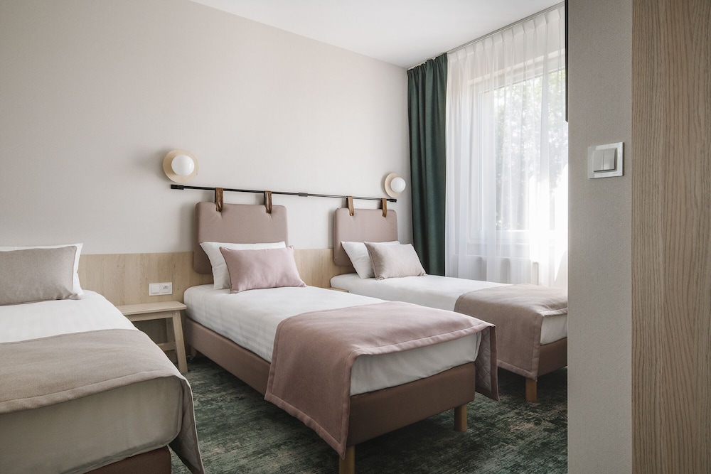 Standard Triple Room - Photo 1