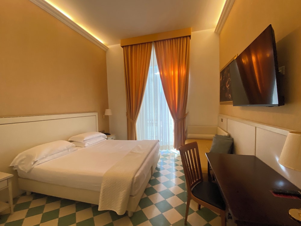 Family Superior, Triple Room photo 3