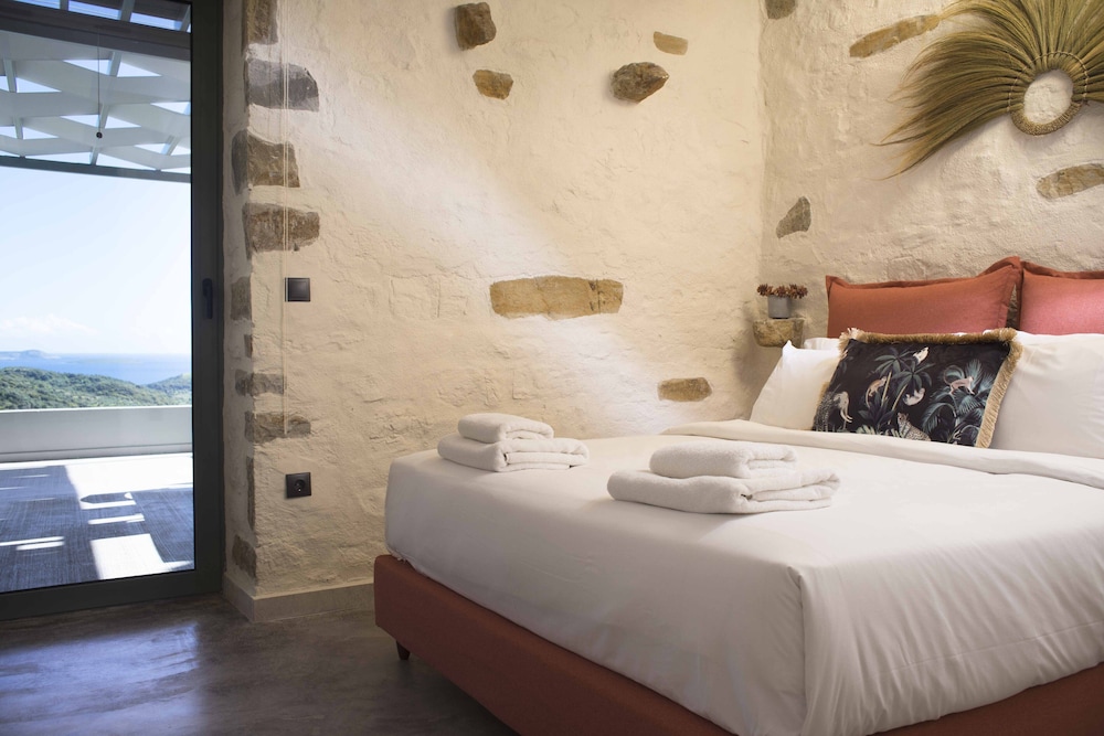 Luxury Villa photo 2