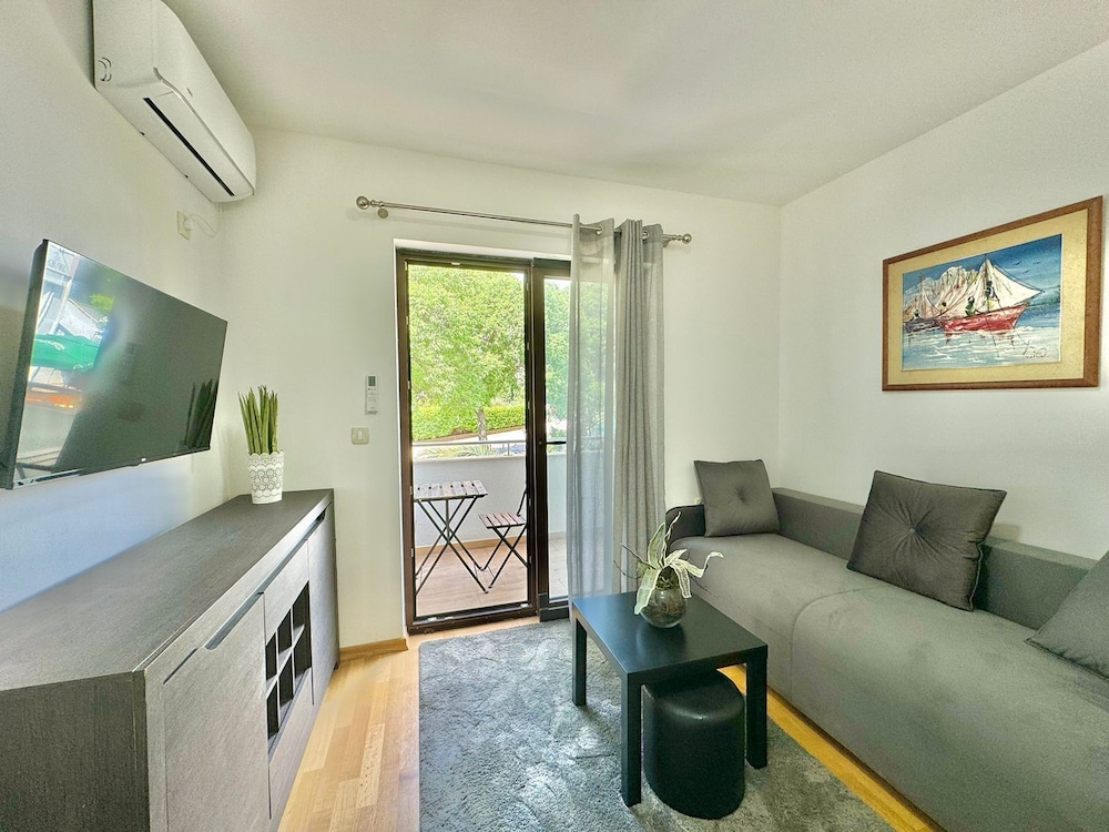 Standard Apartment, Balcony, City View