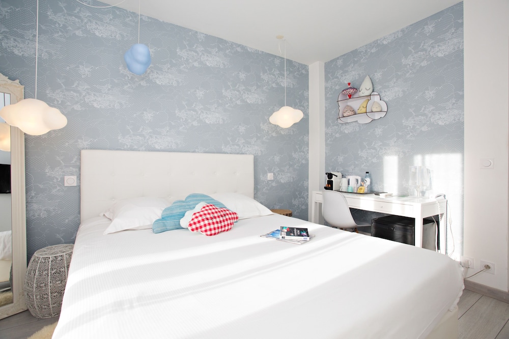 Standard Double Room - Photo 4