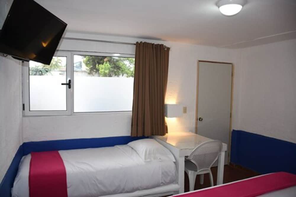 Classic Triple Room