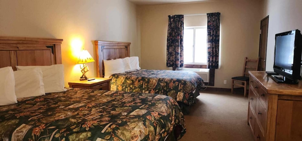 Double Room, 2 Queen Beds photo 1