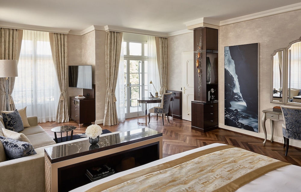 Junior Suite, Corner - Photo 3