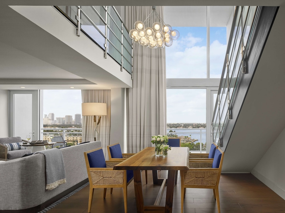 1 King Penthouse 2 Story Suite, Marina View with Balcony