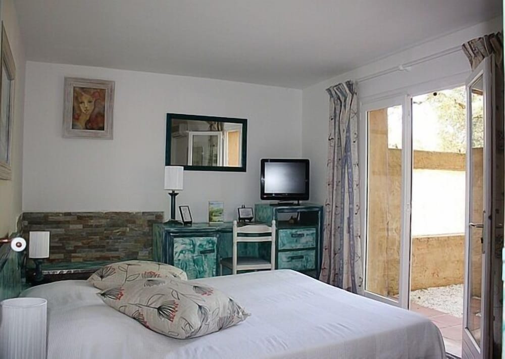 Triple Room (11) photo 3