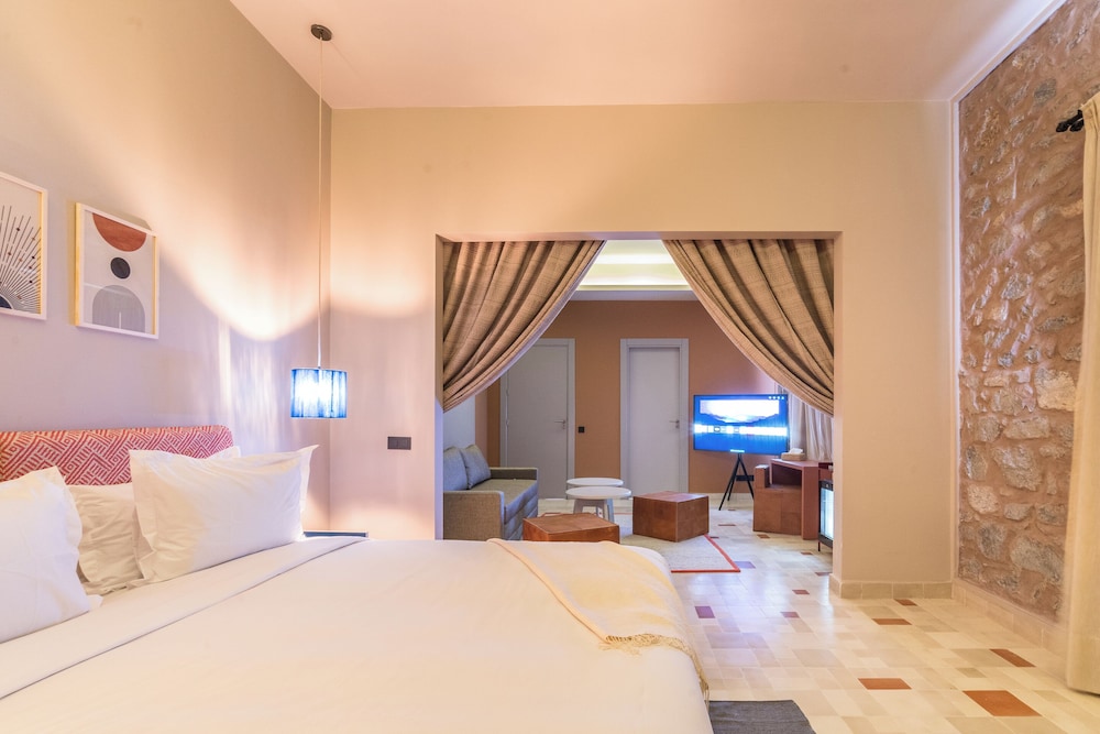 Superior Suite, City View