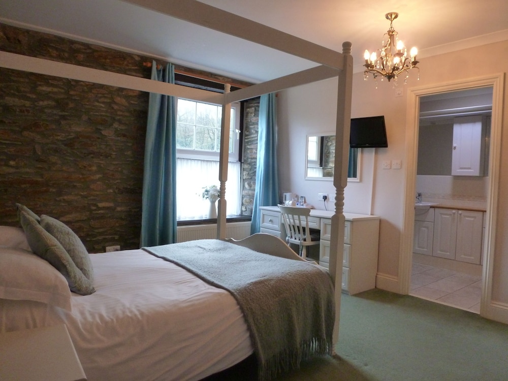 Deluxe Double Room, Ensuite, Courtyard View (Room 7) photo 2